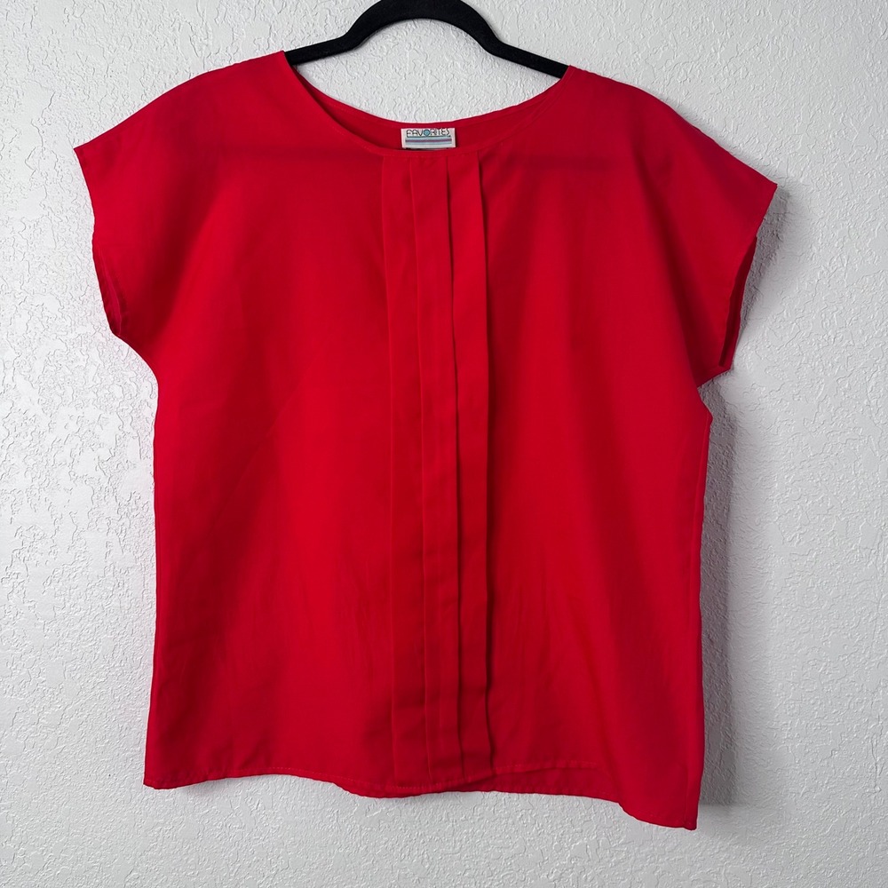 FAVORITES Red Short‎ Sleeve Pleated Front Blouse Women's Medium Polyester